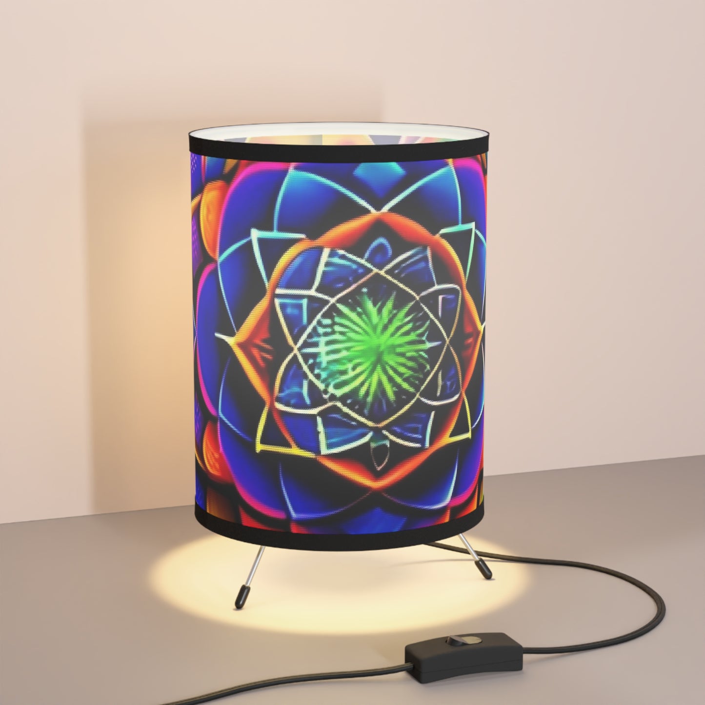 Tripod Lamp with High-Res Printed Shade, US\CA plug